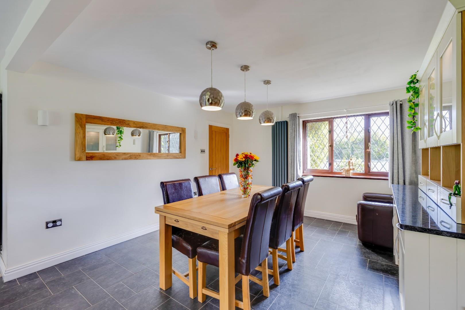 Cowbridge Road, Talygarn, Pontyclun, CF72 9JU